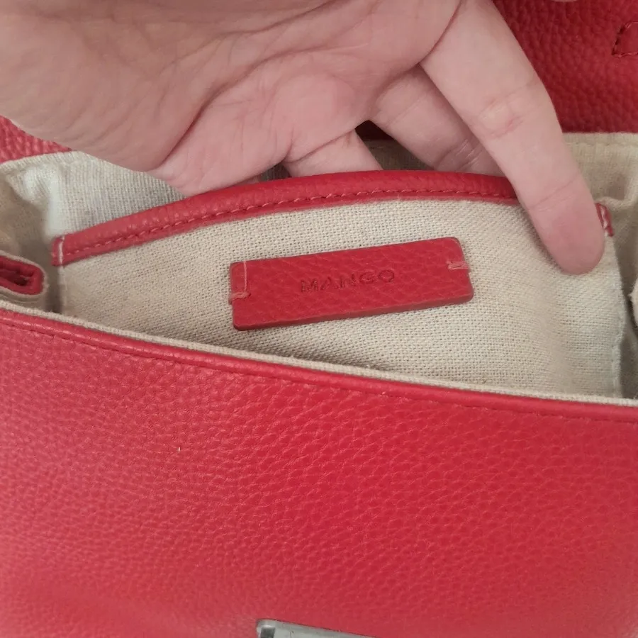 کیف قرمز خوشرنگ منگو