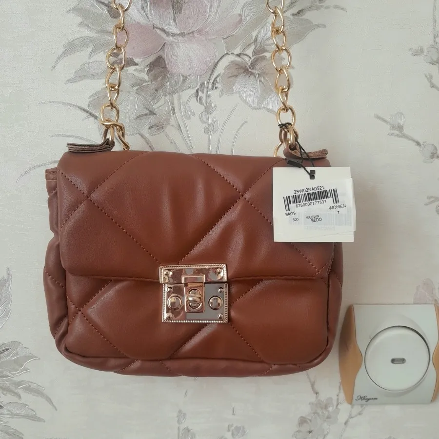 کیف قهوه ای