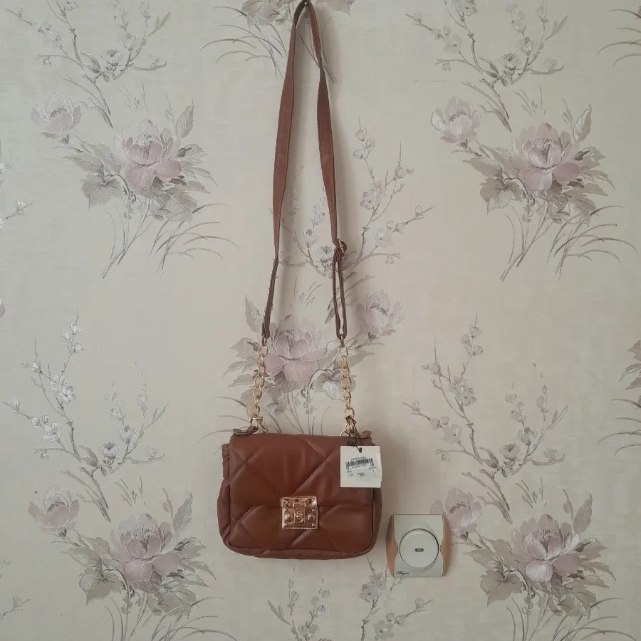 کیف قهوه ای