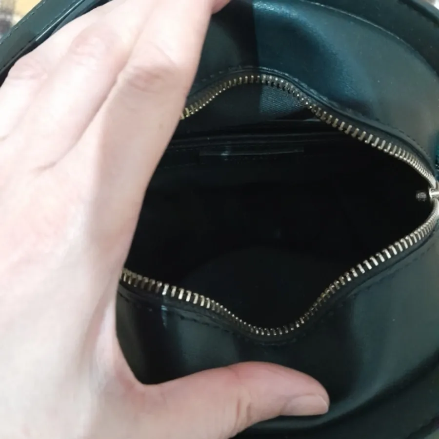 کیف مشکی گرد زارا