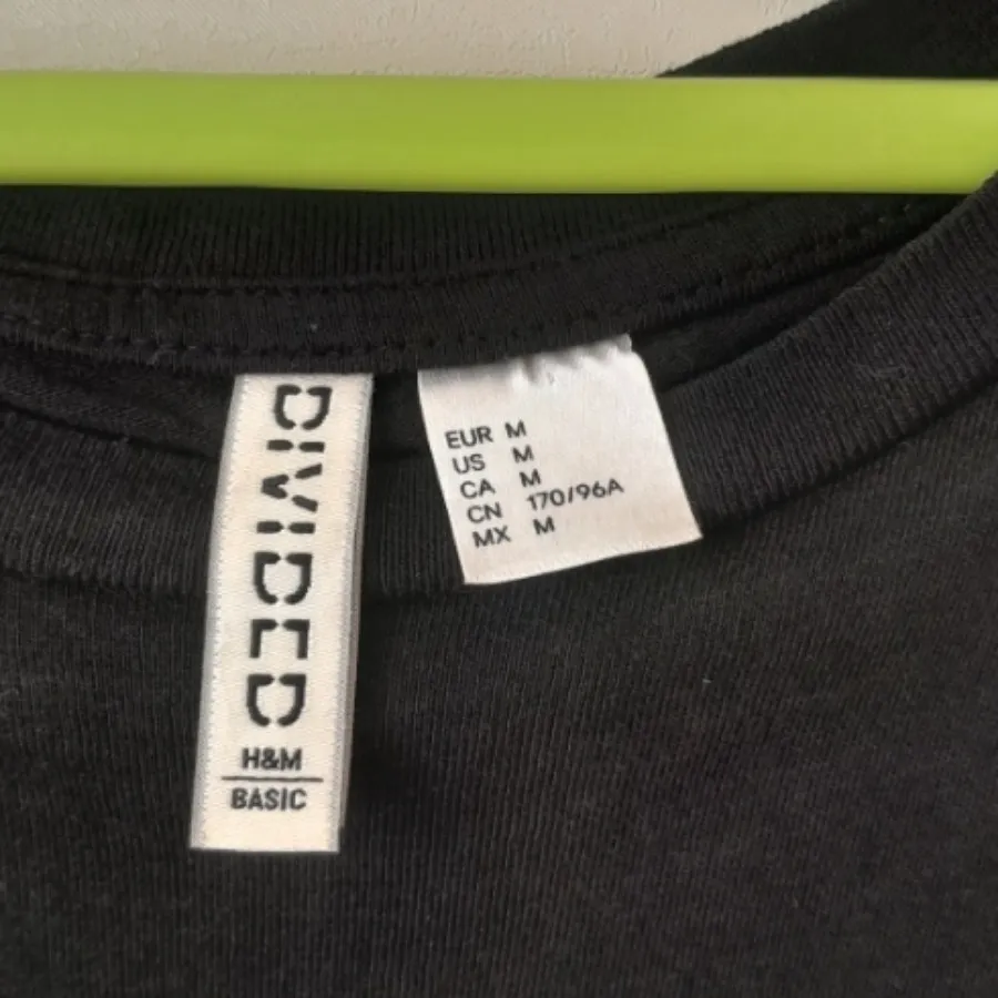 تیشرت مشکی اچ اند ام