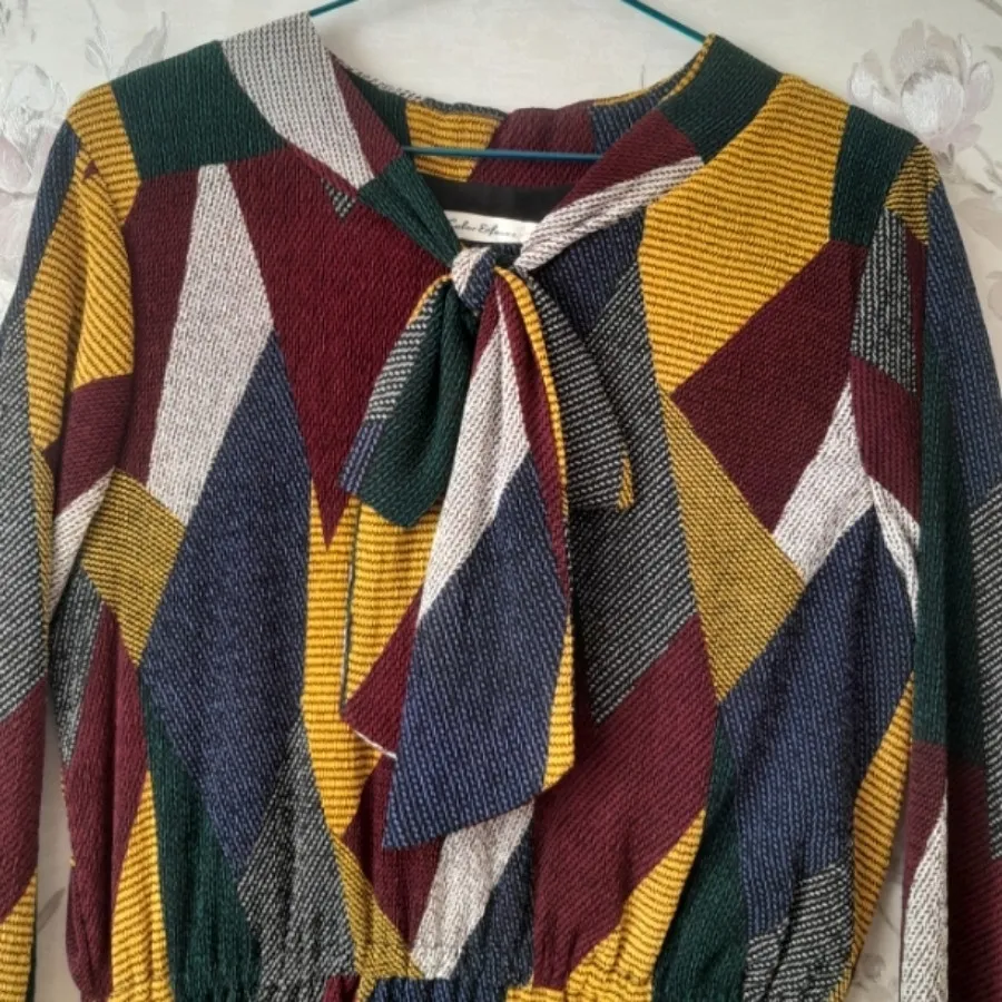 پیراهن رنگارنگ