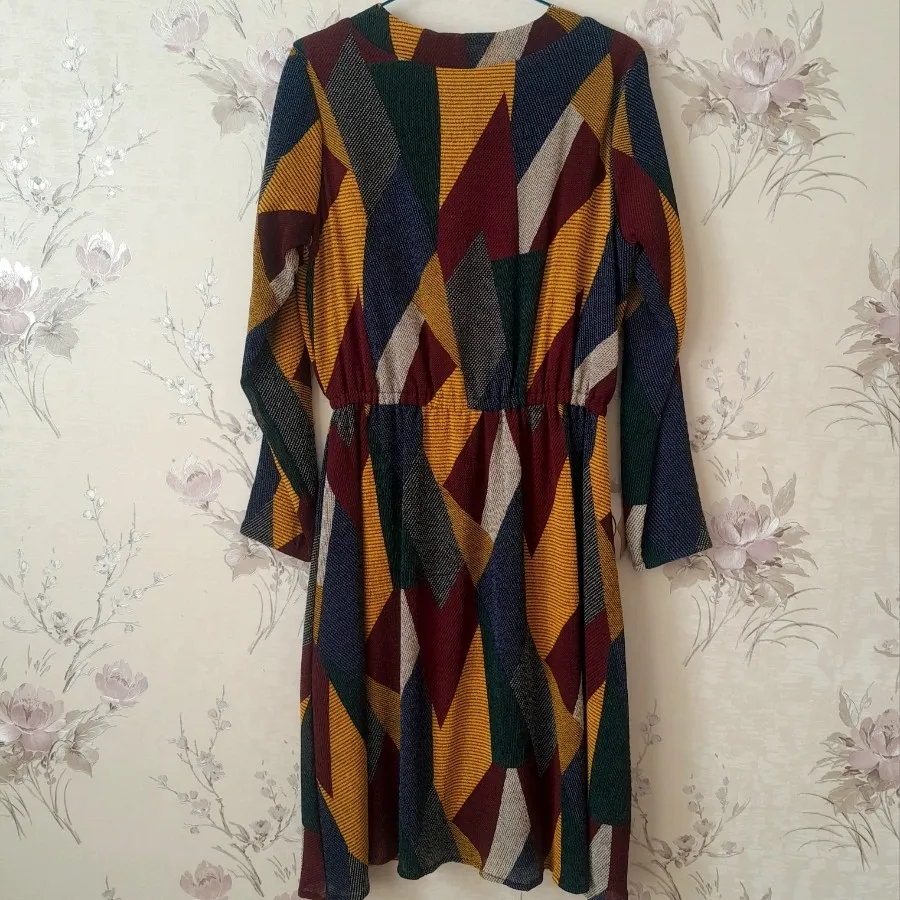 پیراهن رنگارنگ