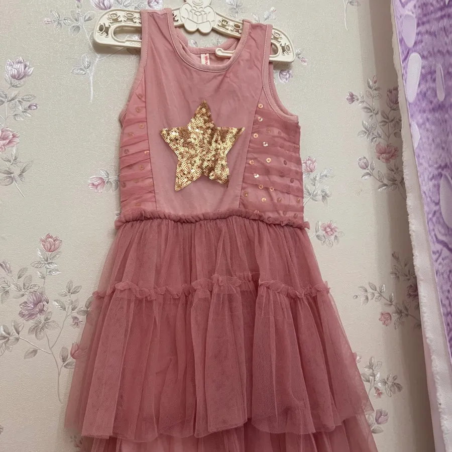 پیراهن صورتی خارجی