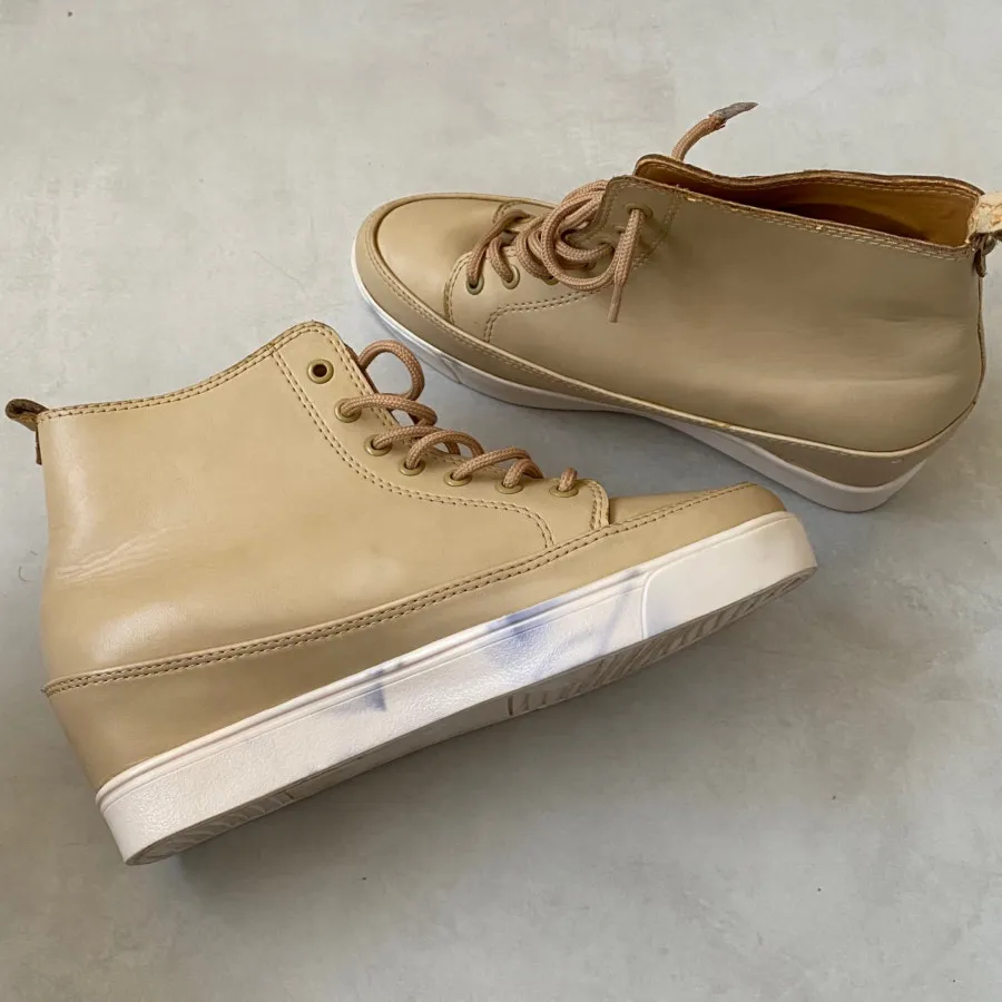 نیم بوت لژ مخفی