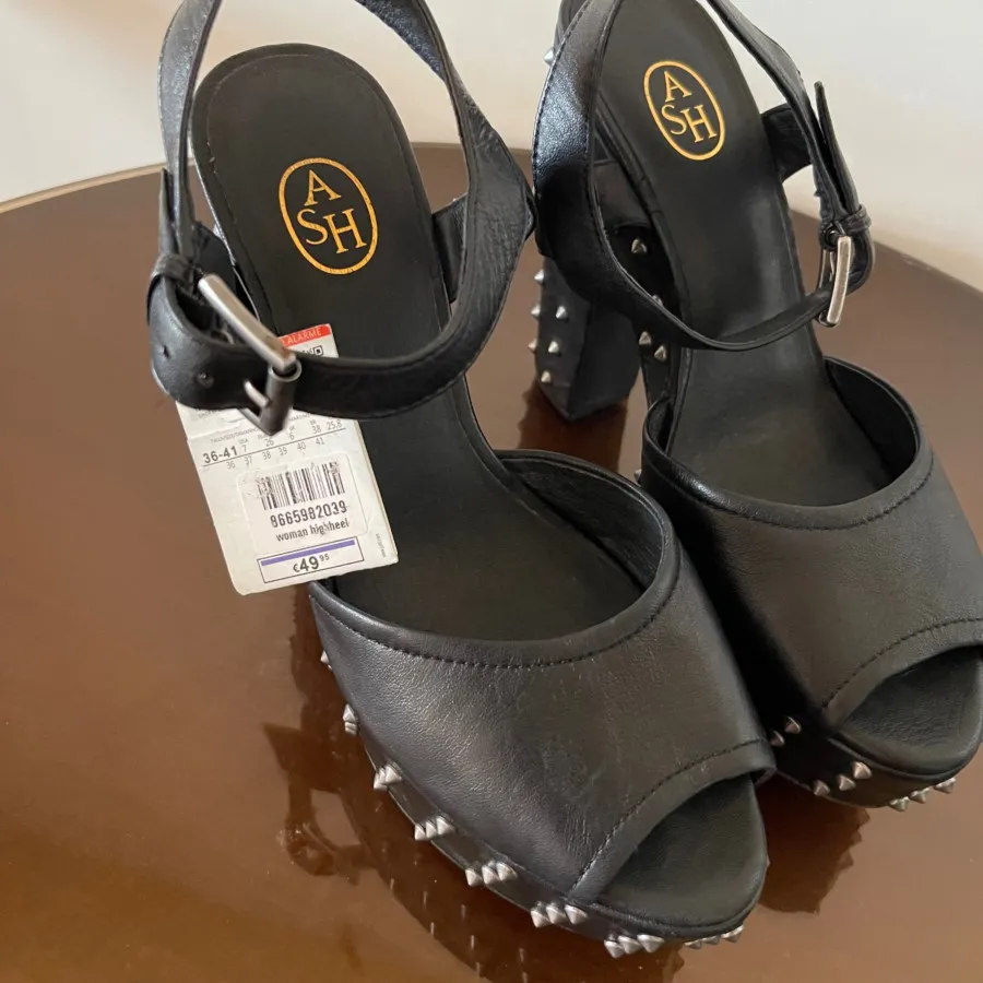 کفش امریکایی