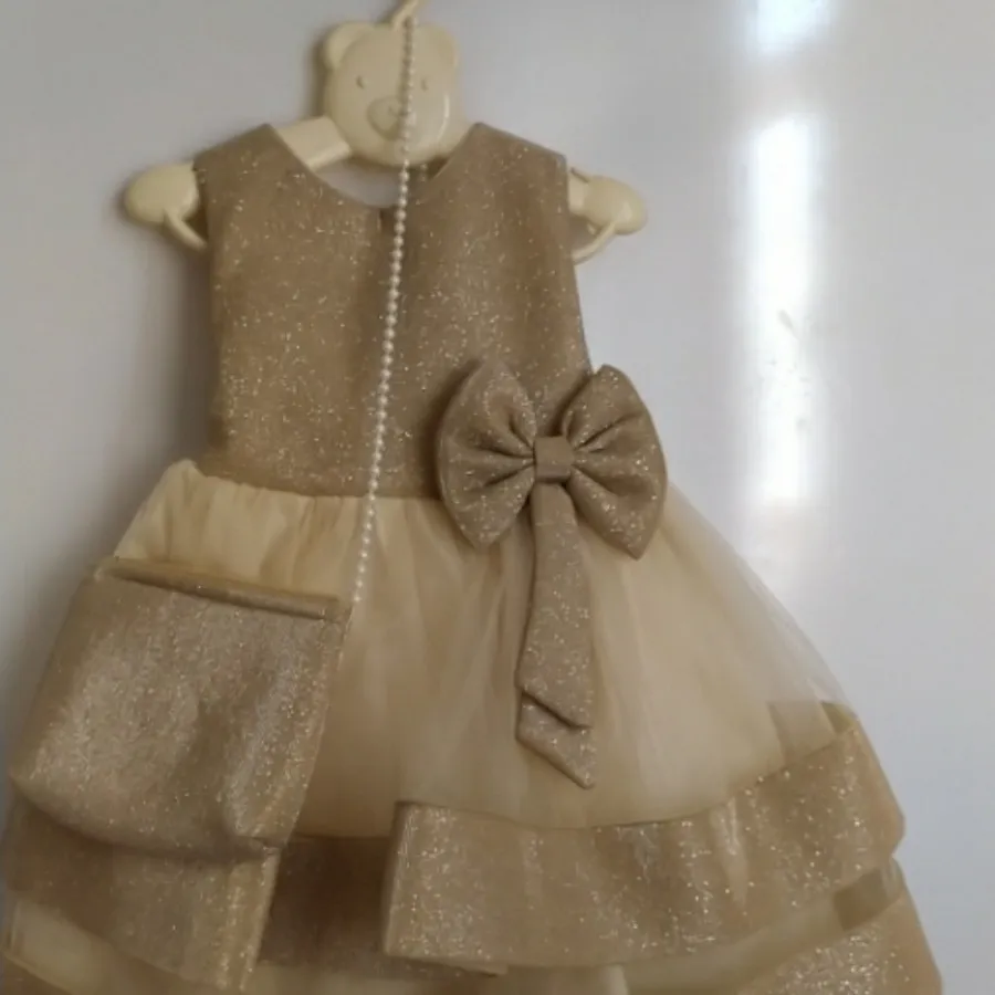 پیراهن دخترانه