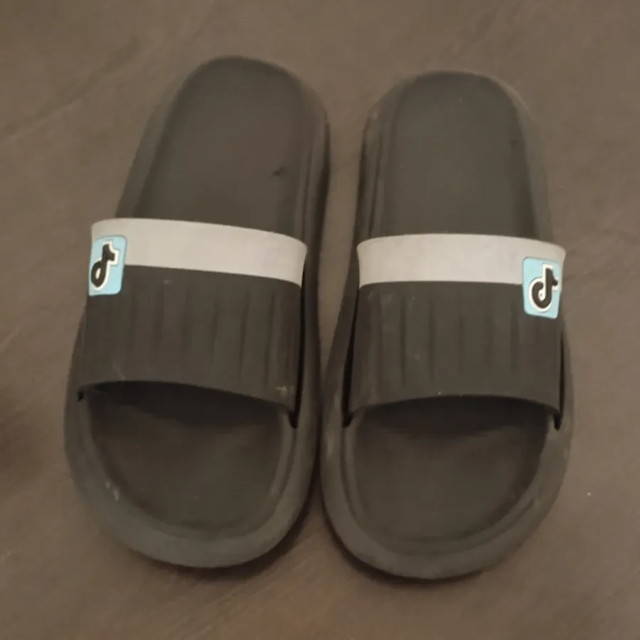 2 جفت دمپایی