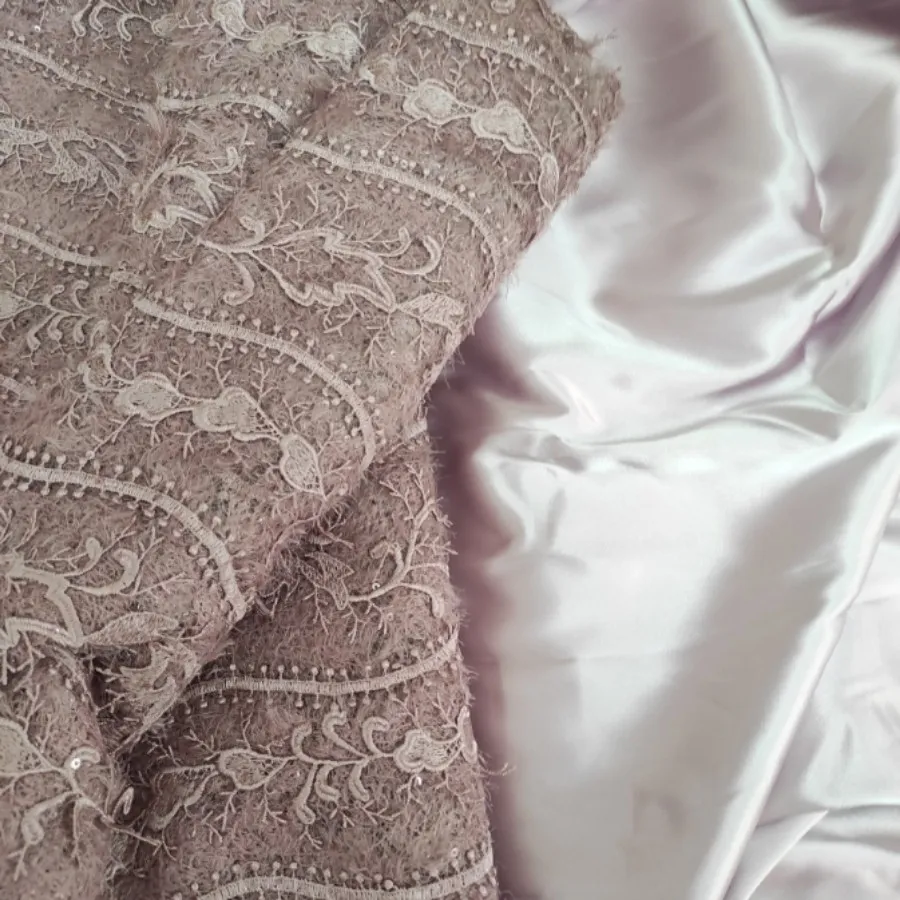 پارچه گیپور با آستری ساتن