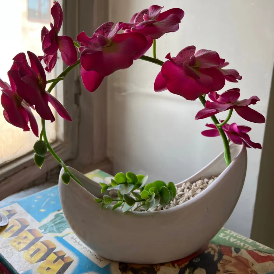 گلدان مصنوعی ارکیده