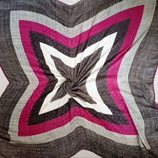 روسری قواره بلند