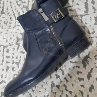 نیم بوت سایز 38