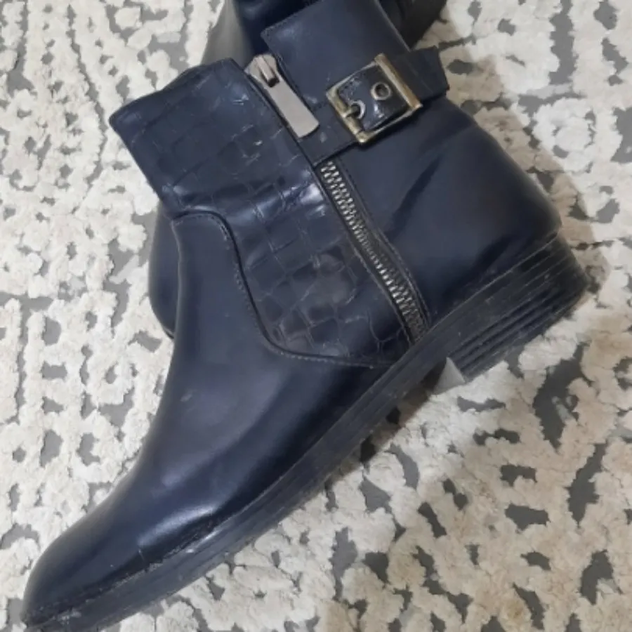 نیم بوت سایز 38