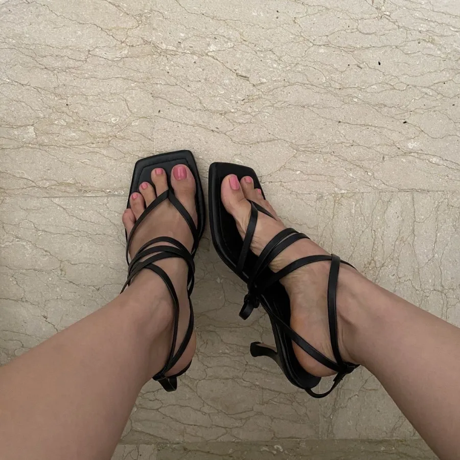 کفش پاشنه دار مشکی زارا