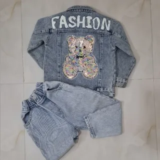 کت وشلوار جین