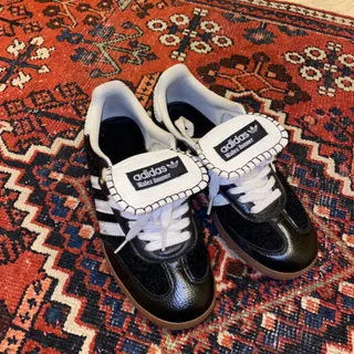 کتونی آدیداس مشکی سفید