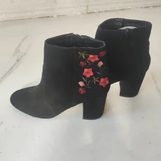 بوت زنانه اورجینال