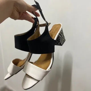 کفش پاشنه بلند سفید مشکی