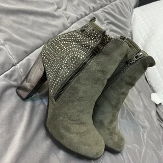 نیم‌بوت پاشنه بلند xti