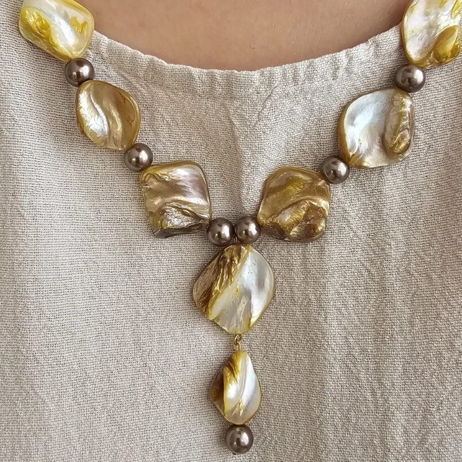 گردنبند صدف و مروارید