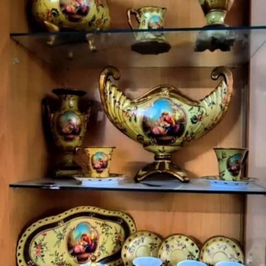 سرویس پذیرایی