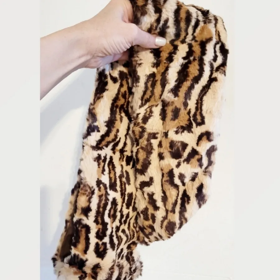 شال پوستی پلنگی