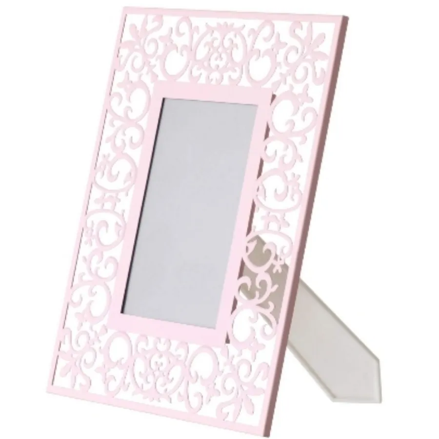 قاب عکس ایکیا