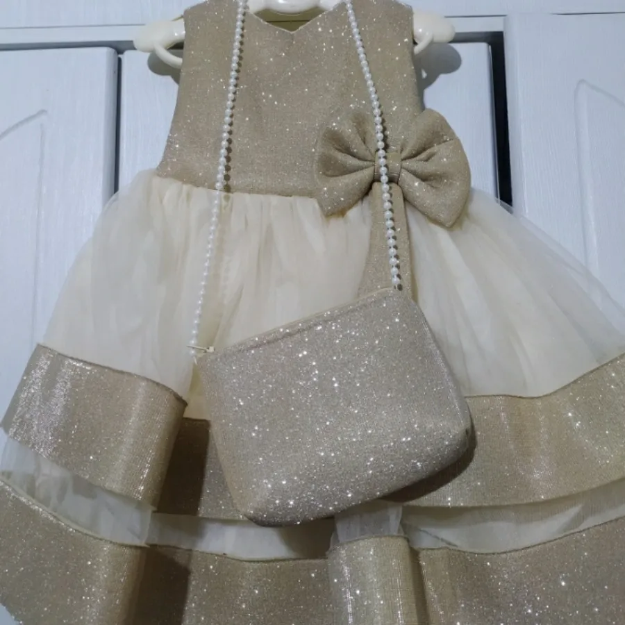 پیراهن دخترانه