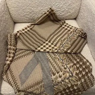 شال نخ ابریشم