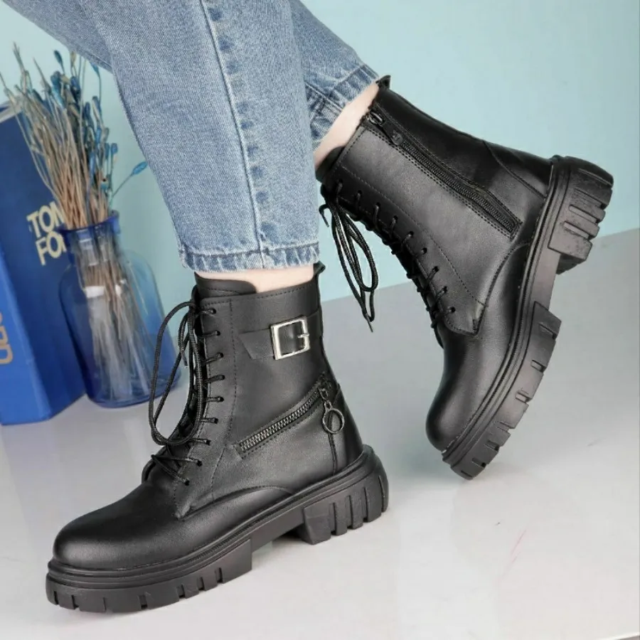 نیمبوت زنانه