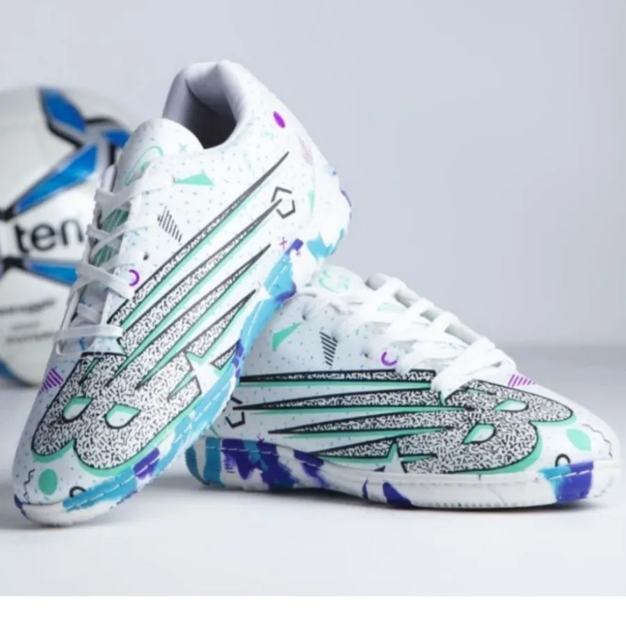 کفش مخصوص فوتبال