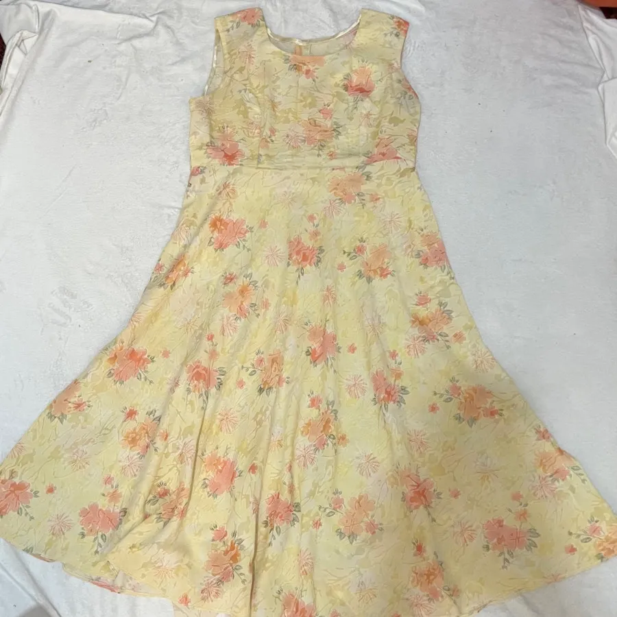 پیراهن ساحلی