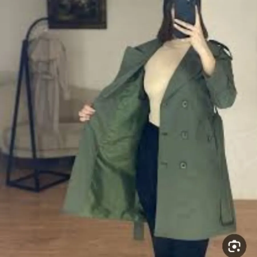 ترنچ کت بارونی