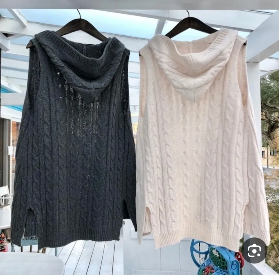 وست بافت کلاه دار