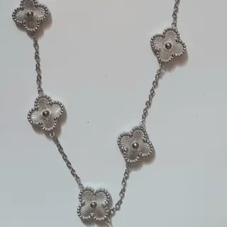 گردنبند ونکلیف