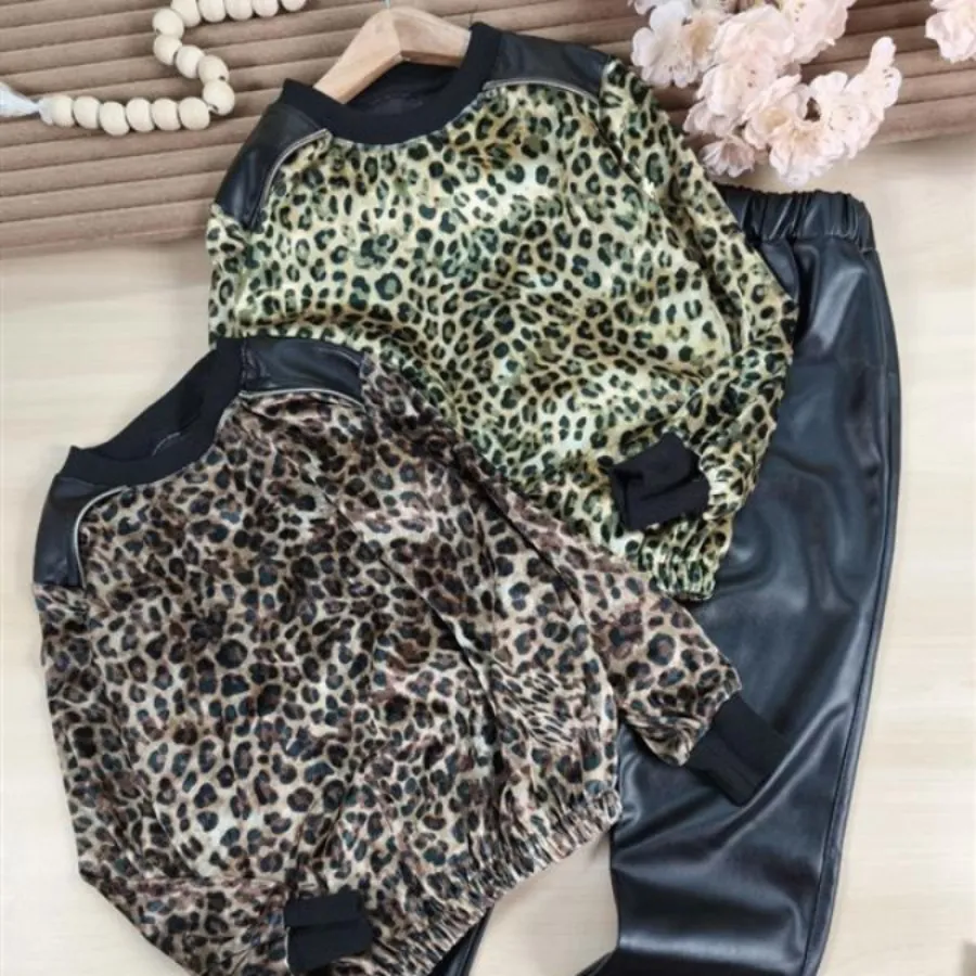 بلوز شلوار چرم مخمل پلنگی