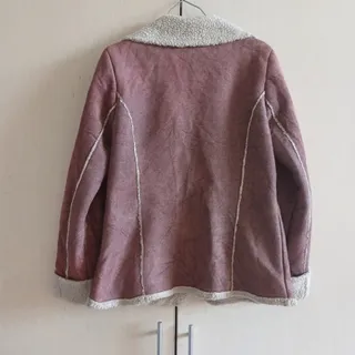 پالتویی کتی بسیار گرم