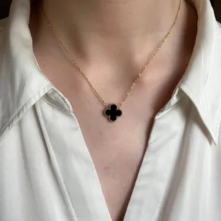 گردنبند و گوشواره ونکلیف