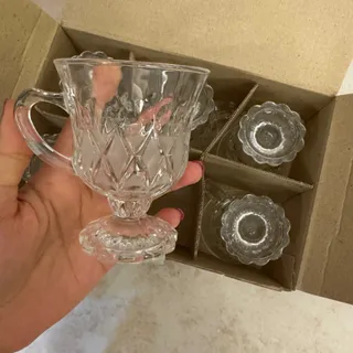 لیوان چای خوری پایه دار