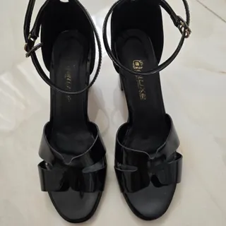 کفش مجلسی ورنی