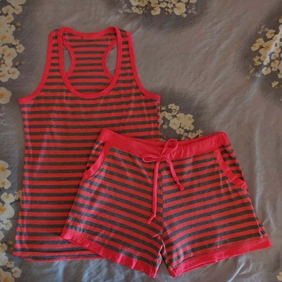 ست تاپ شلوارک ورزشی