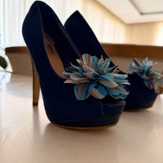 کفش پاشنه بلند