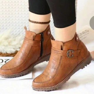 نیمبوت زنانه شیک و جدید