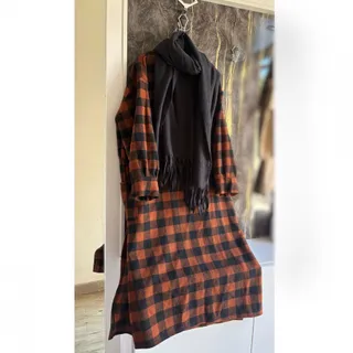 پیراهن پشمی