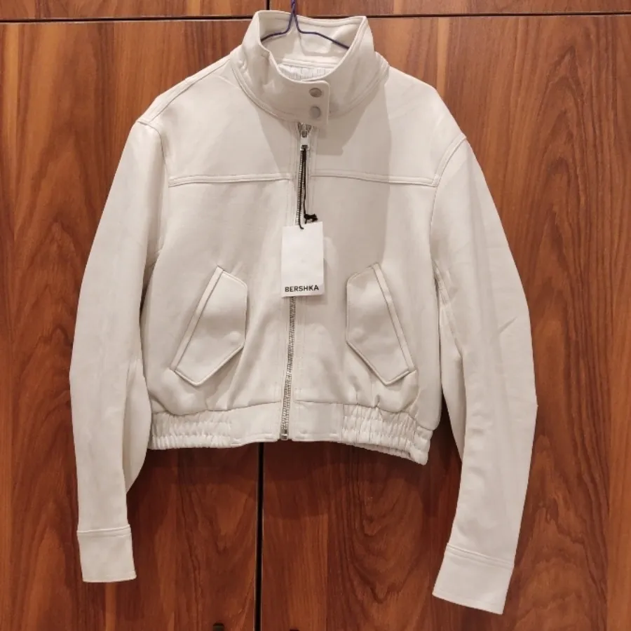 کت جیر برشکا