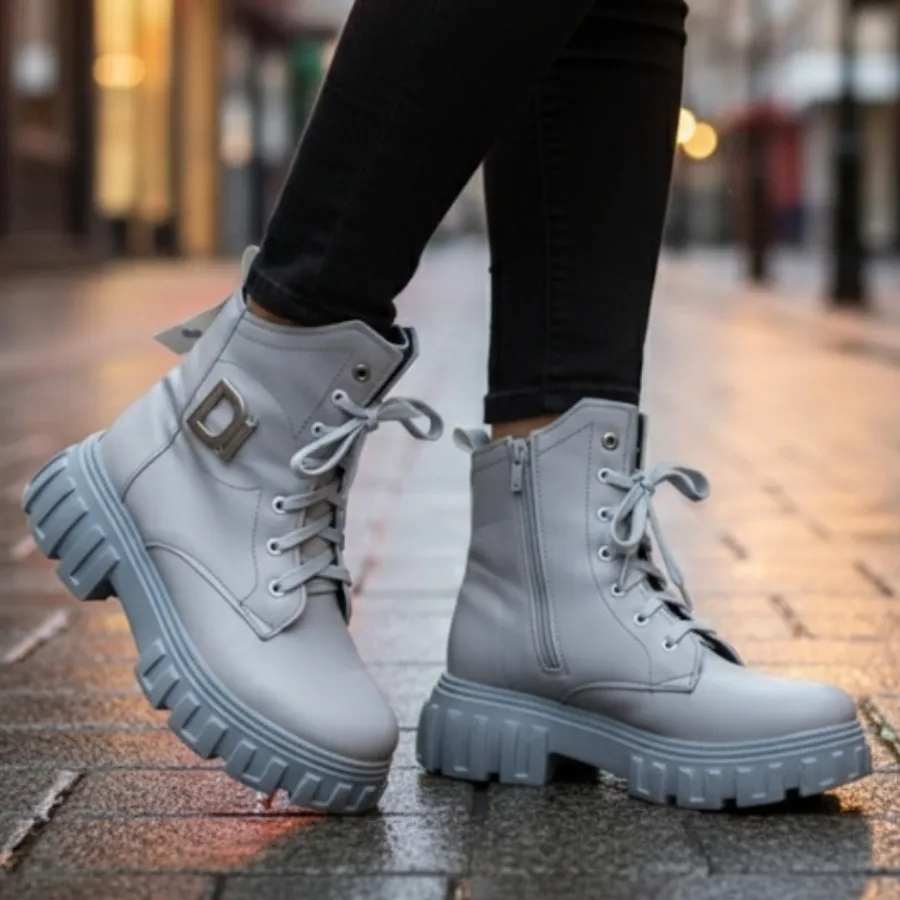 بوت خاکستری