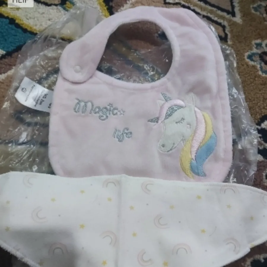 پیشبند و دستمال گردن