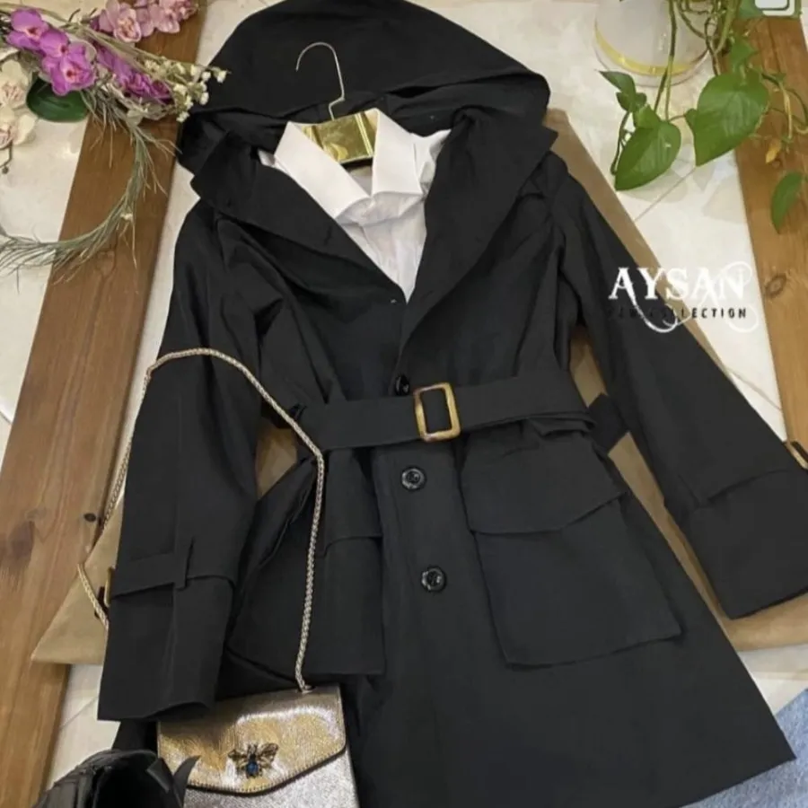 فقط یک بارانی باقیمانده