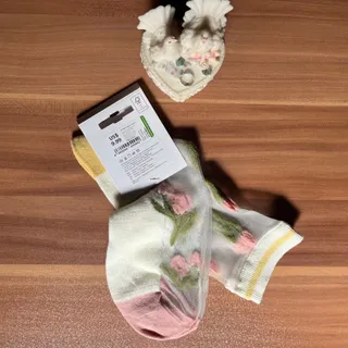 جوراب شیشه ای گلدار