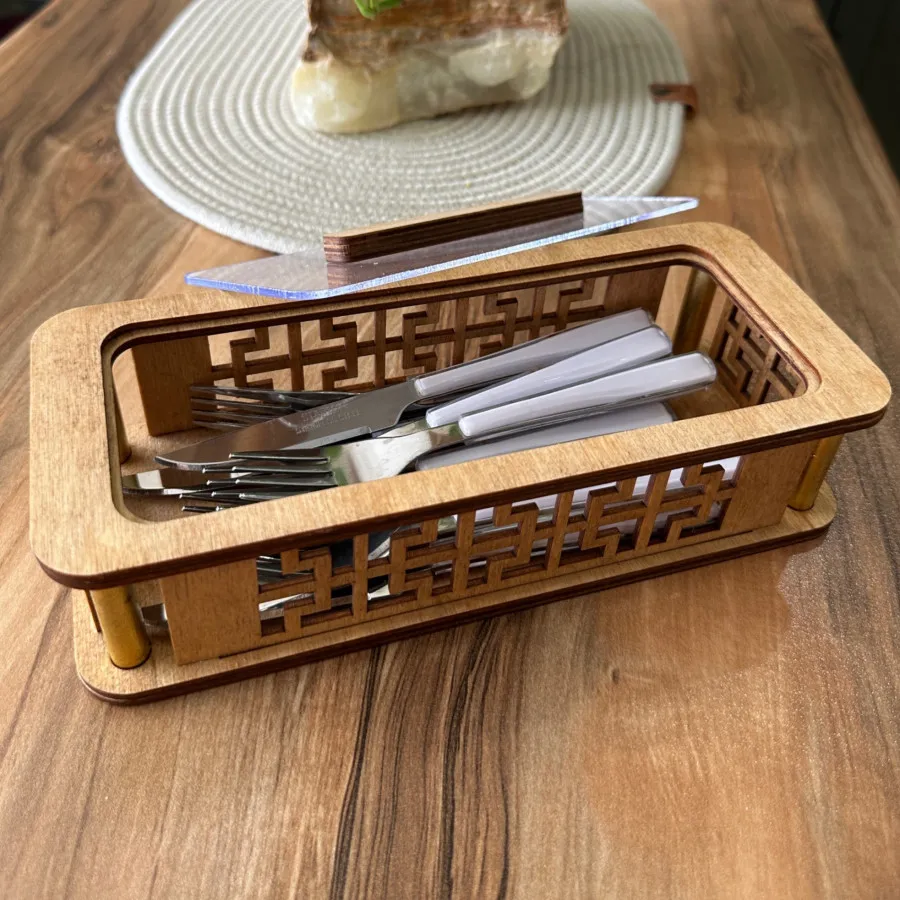 باکس کارد و چنگال